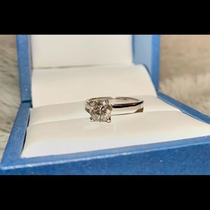 1.01 CT Diamond Solitaire Engagement Ring